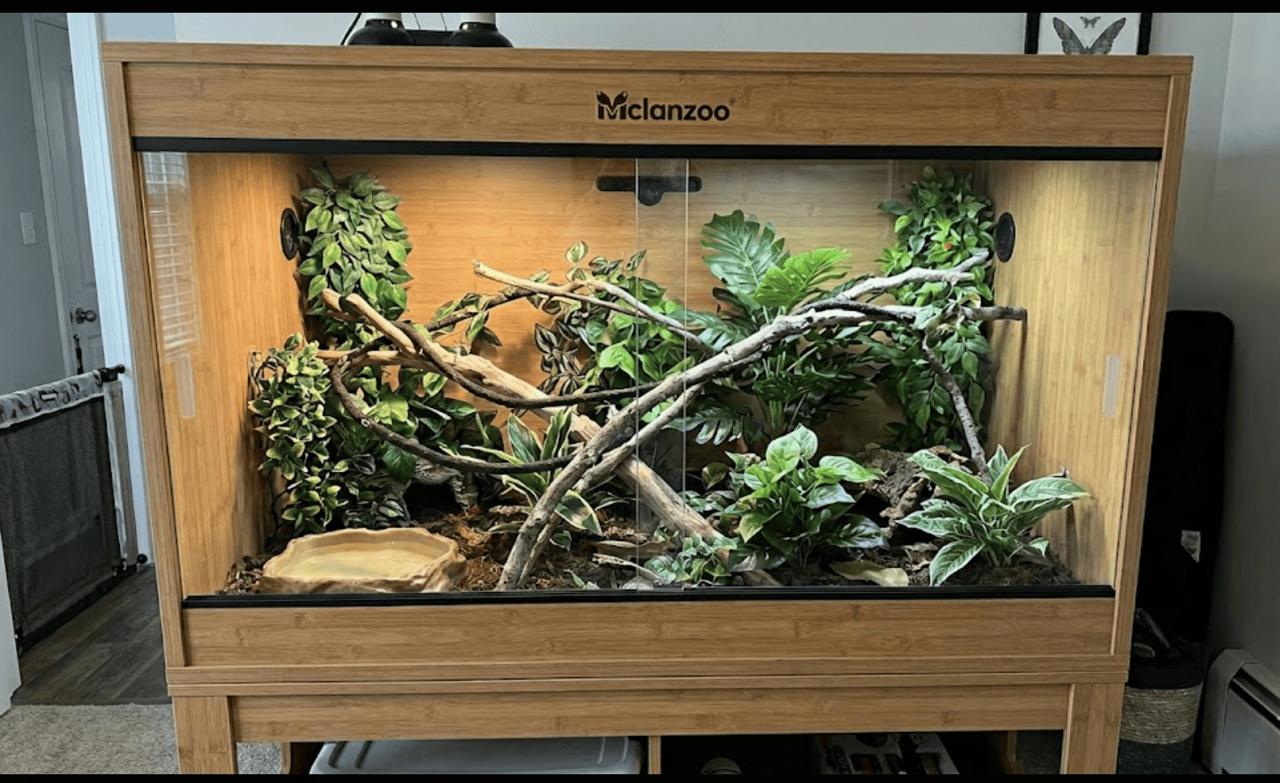 Mclanzoo PVC Reptile Enclosure (120x60x120)