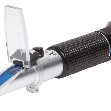 Refractometer