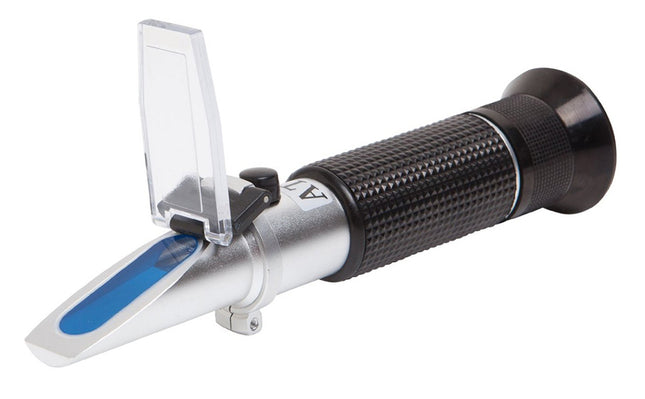 Refractometer